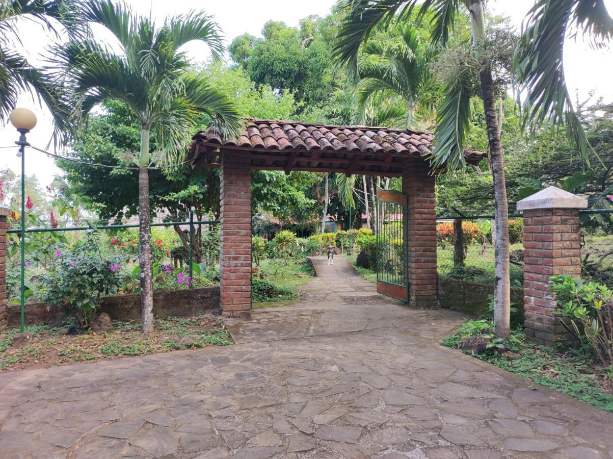 Eco-Lodge El Porvenir. Santa Cruz Exterior foto